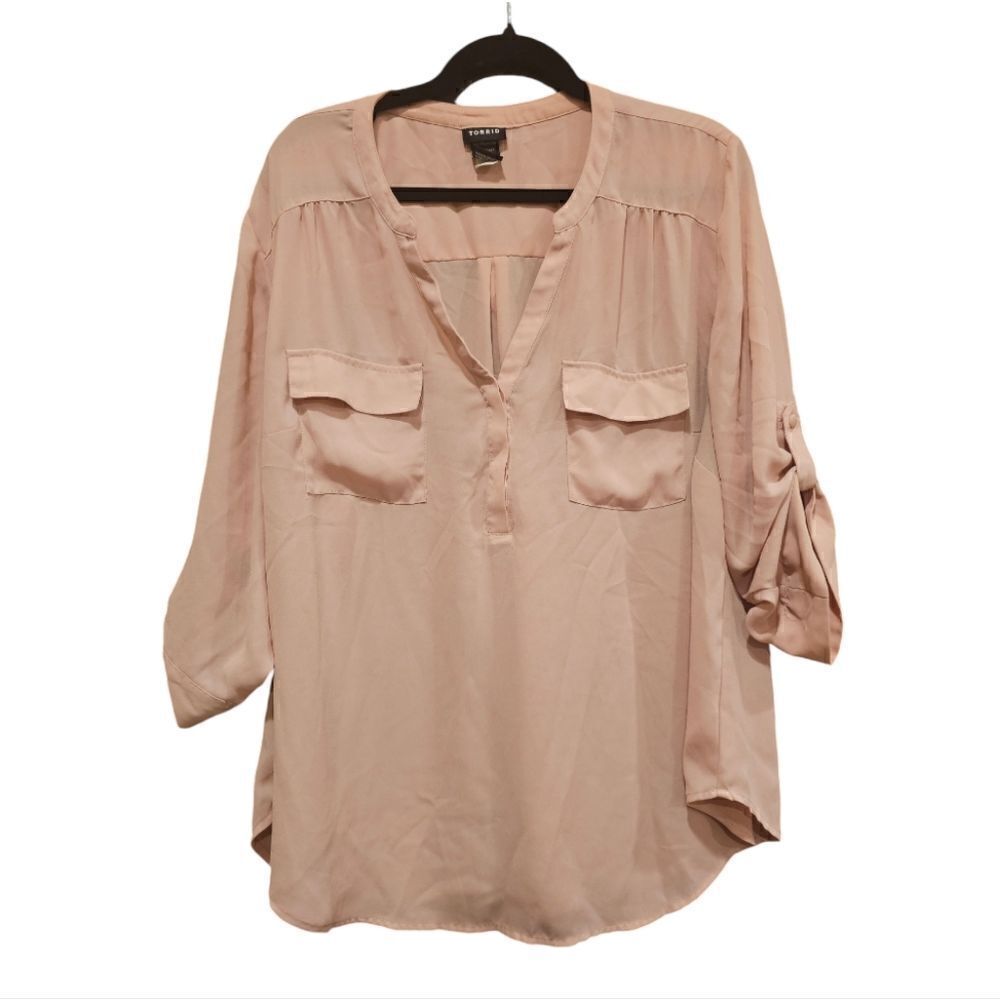 TORRID Blush Taupe Sheer 3/4‎ Sleeves - Size 2